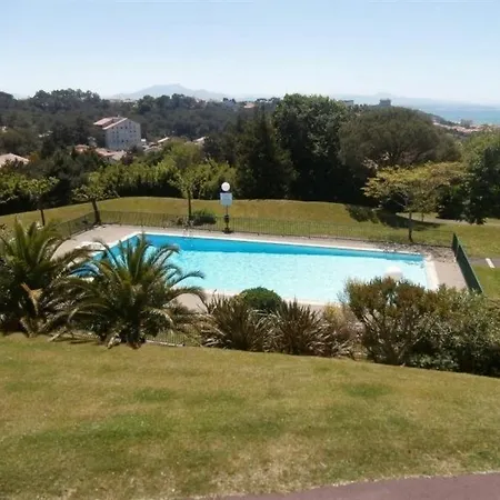 Pioche : Vue De Reve Avec Terrasse Et Piscine アパート *