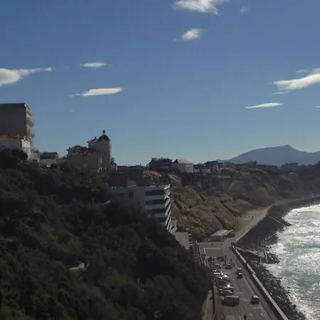 Pioche : Vue De Reve Avec Terrasse Et Piscine ビアリッツ
